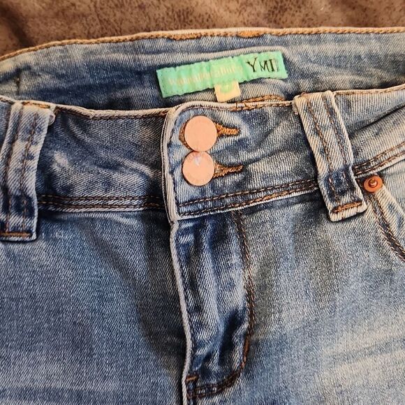 Ymi size 7 jeans distressed stretch frayed - Picture 6 of 9